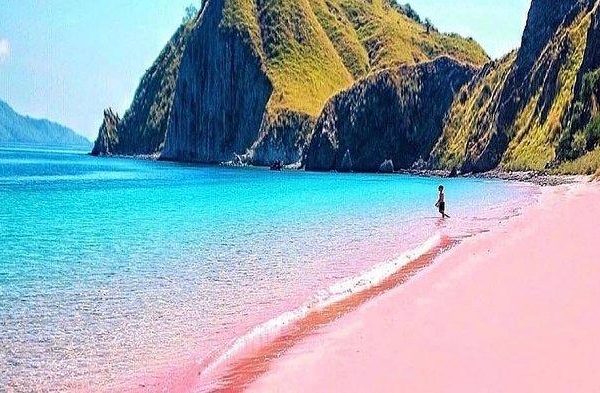 Rekomendasi Wisata Pantai Terindah Didunia Wajib Dijelajahi