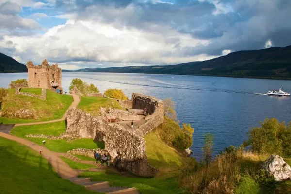 Tempat Wisata Populer Britania Raya Terbaik 2025