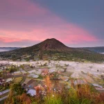 Tempat Wisata Alam Terindah di Indonesia 2025