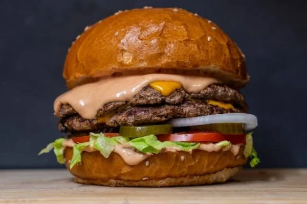 Hidangan Burger Terpopuler Di Dunia Yang Menggugah Selera